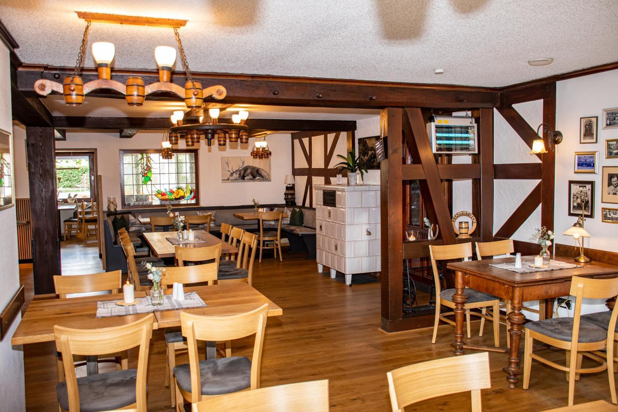 Deutsches Haus Hotel Restaurant Gastwirtschaft Biergarten Am Radweg Bermuthshain Zewnętrze zdjęcie